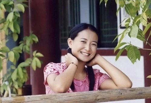 娱乐吃瓜酱贾玲,娱乐吃瓜界的“瓜王”，揭秘娱乐圈幕后故事